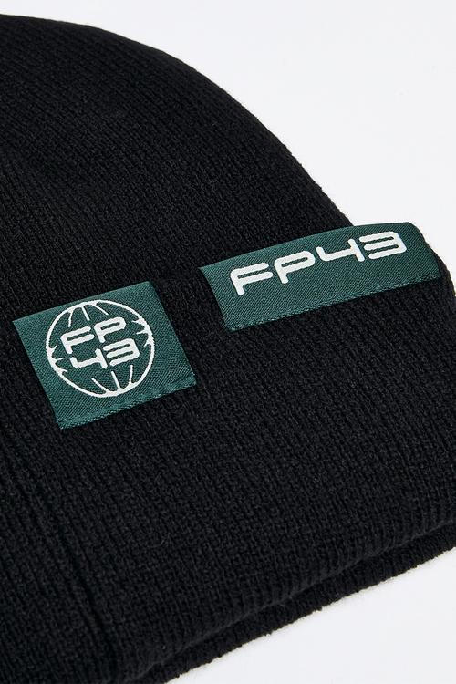 R3M0T3 Beanie - Black