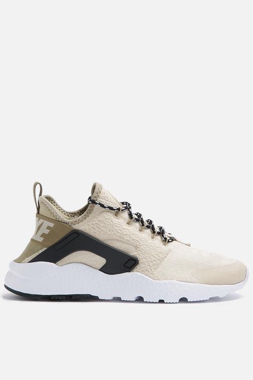 W Air Huarache Run Ultra SE 
