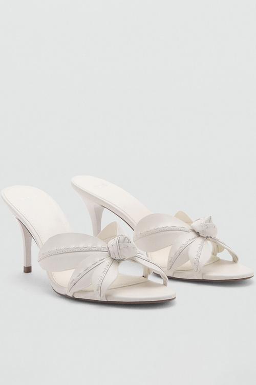 Flower open toe mule - light beige