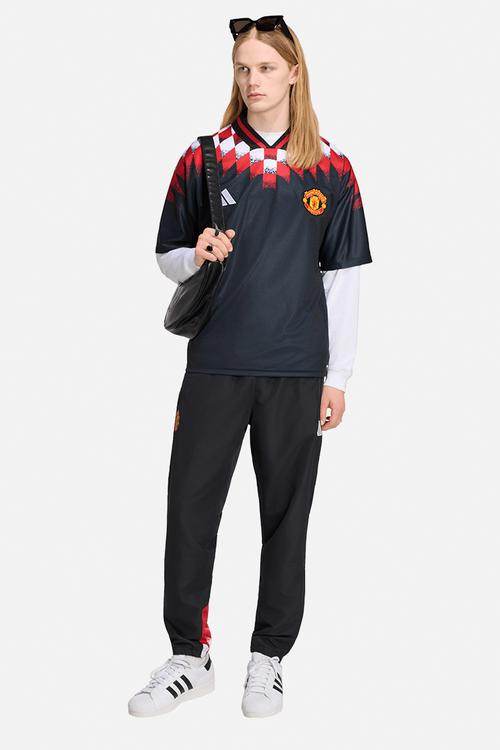 Manchester United Stadium Jersey - Black 