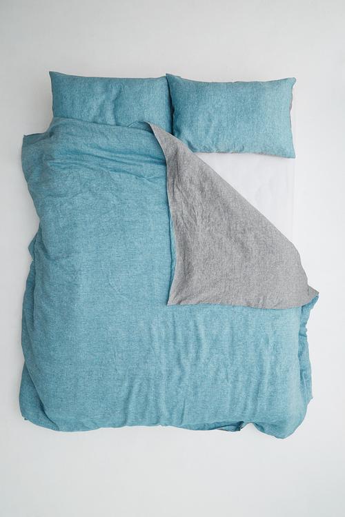 Reversible linen duvet set