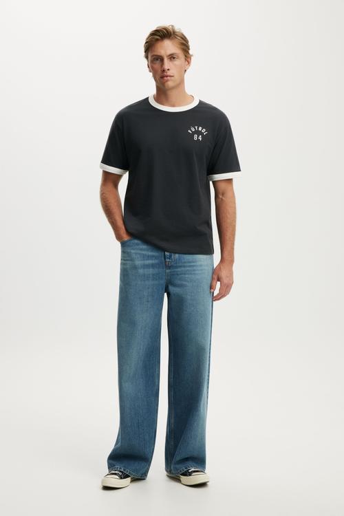 Everyday Fit Graphic T-Shirt - Washed Black / Futbol 84