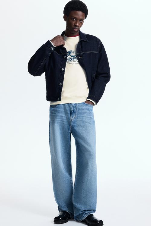 Loose fit sweatshirt - white/katsushika hokusai