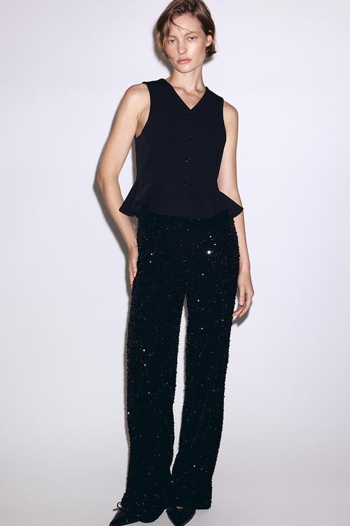 V-neck peplum waistcoat - black