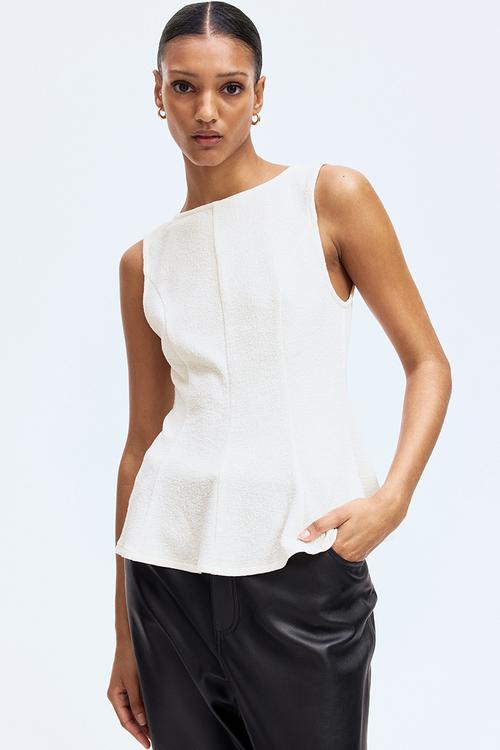Sleeveless peplum top - cream