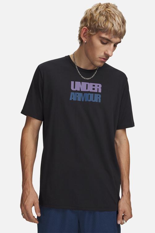 UA M BLOCK LOGO SS - Black/ Purple Luxe