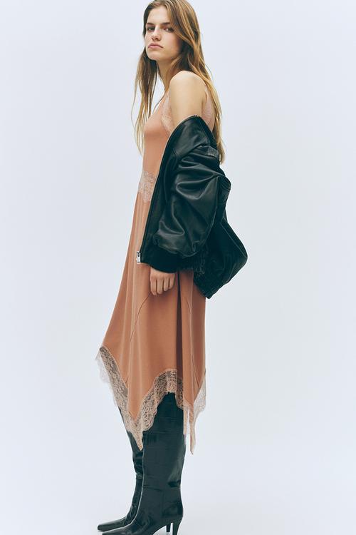 Lace-trimmed dress - beige