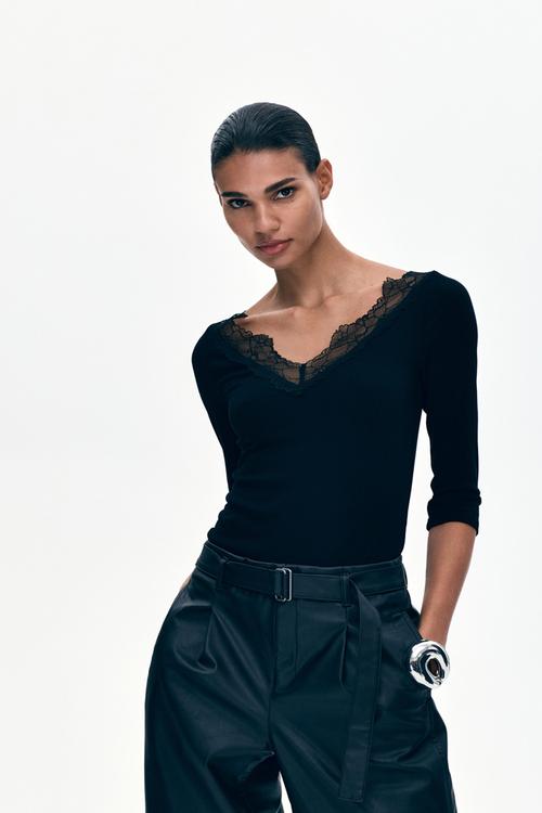 Lace-trimmed rib-knit top - black