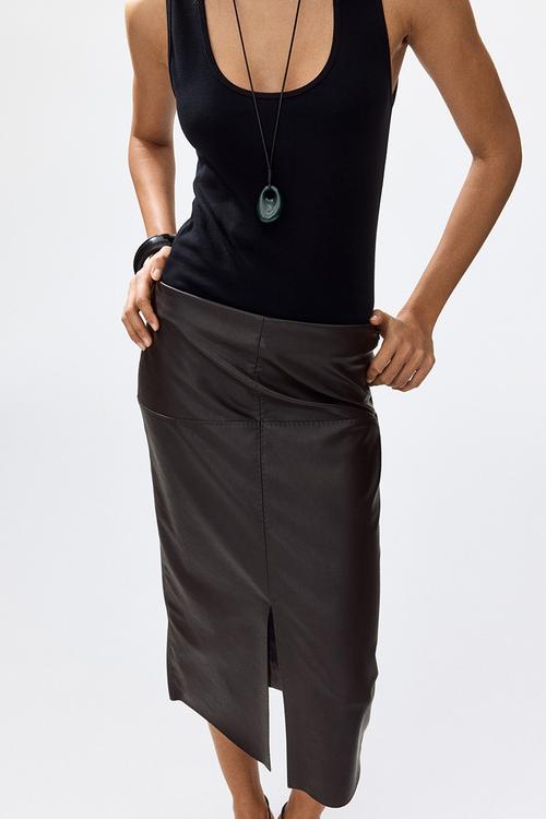 Coated pencil skirt - dark brown