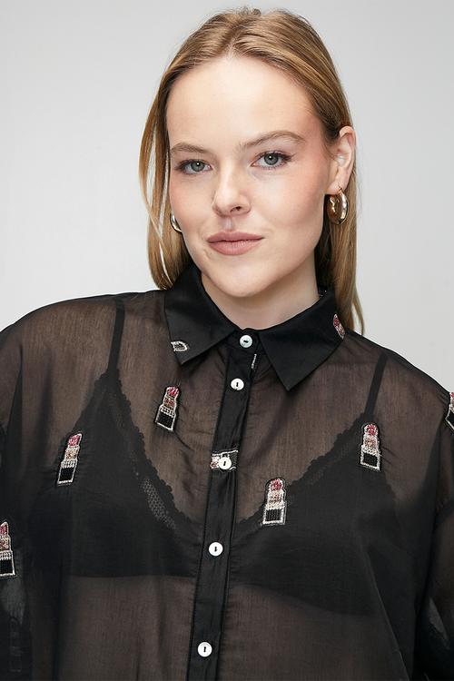 Plus Bellow Sleeve Shirt in Beaded Lipstick - Black
