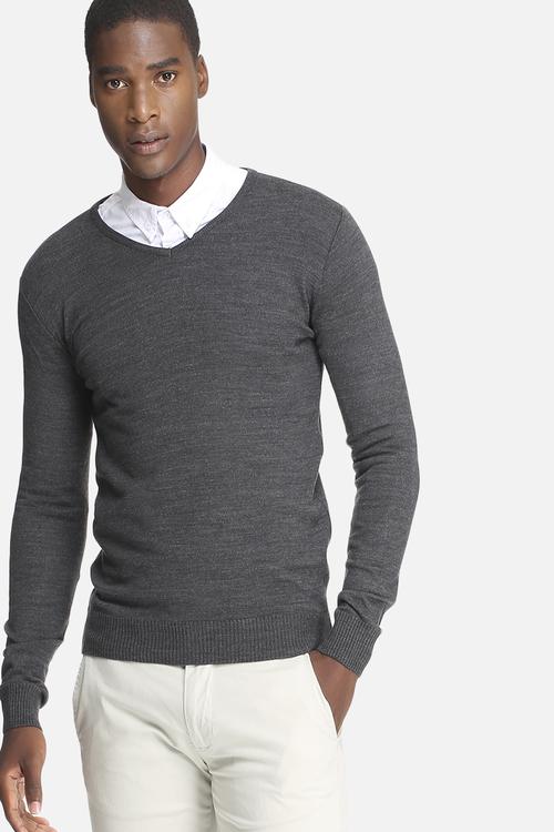 Basic V-neck pullover 