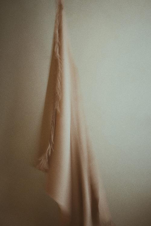 Fringed wool-blend blanket - beige