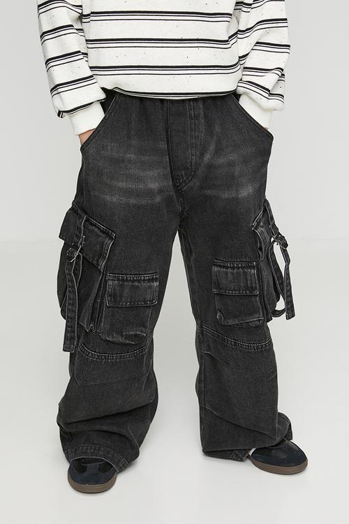Cargo jeans with multi-functional pockets - black