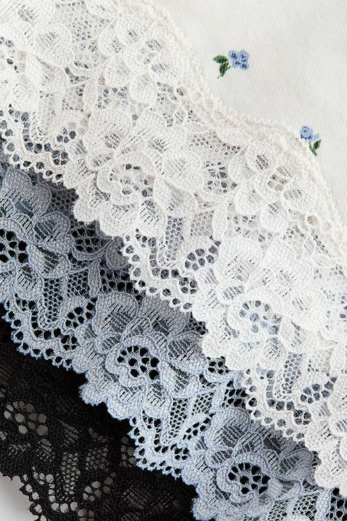 3-pack cotton and lace hipster briefs - light blue/cream/black/floral