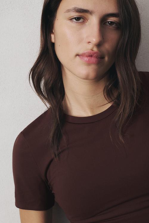 Sports t-shirt with softmove? - brown