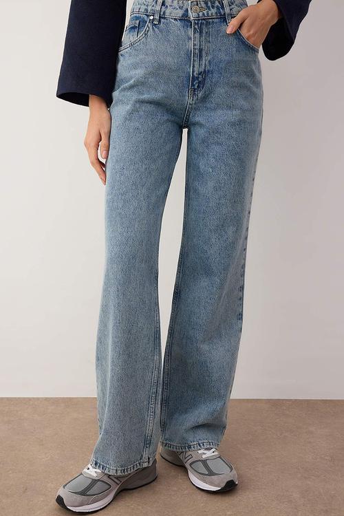 High Waist Wide Leg Jeans - Light Blue