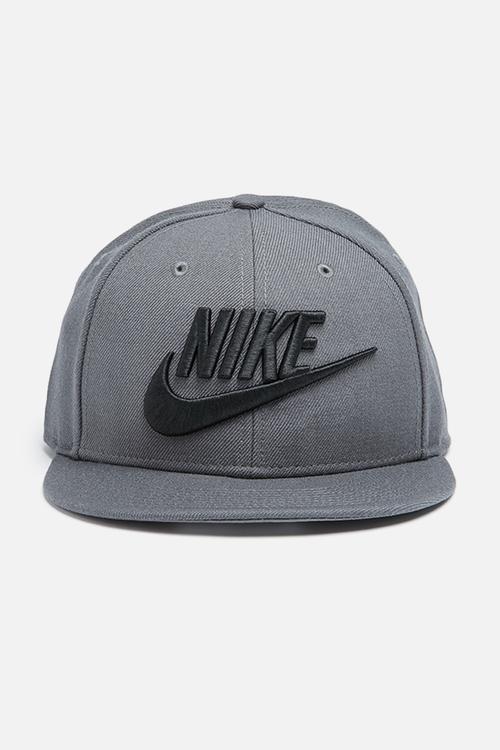 Futura snapback