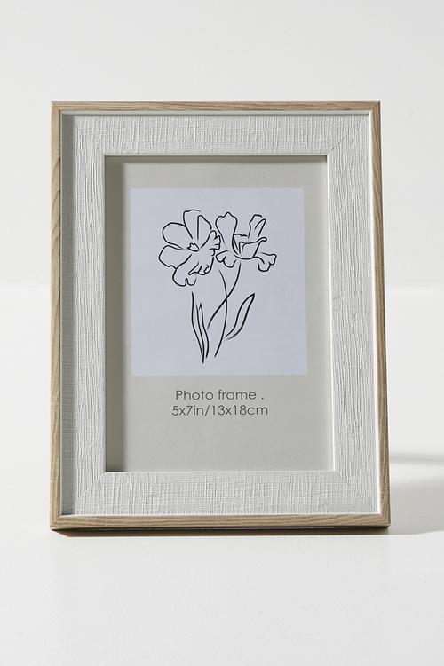 Minimal Mount - Natural & White