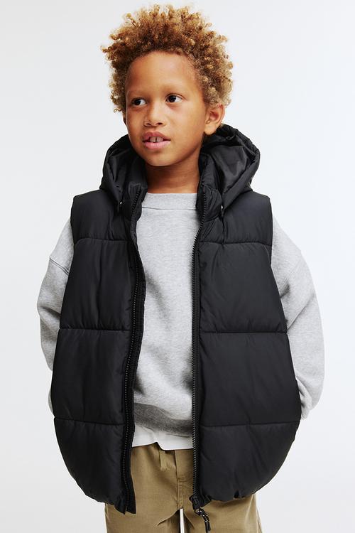 Hooded puffer gilet - black