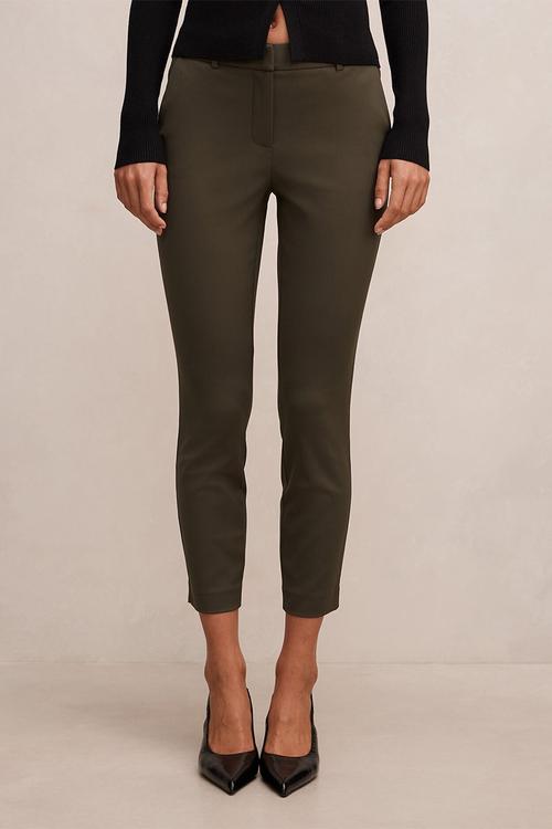 Gwen 7/8th slim pants in olive