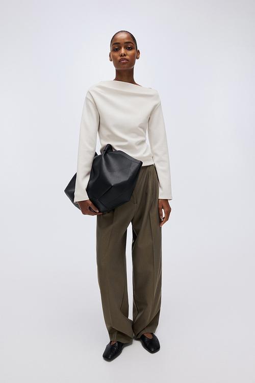 Asymmetric top - white
