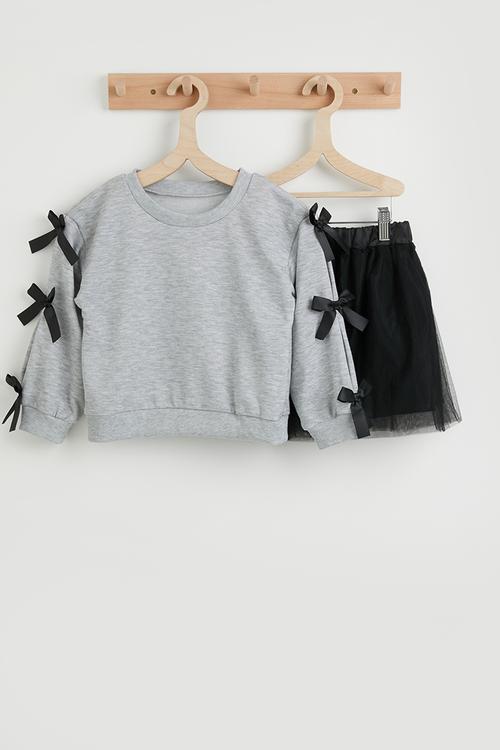 Sweatshirt and skirt - grey / black