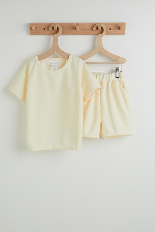 Waffle knit tee and shorts - light yellow