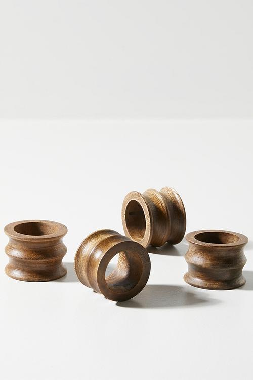Ribbed wooden Napkin Rings Set 4