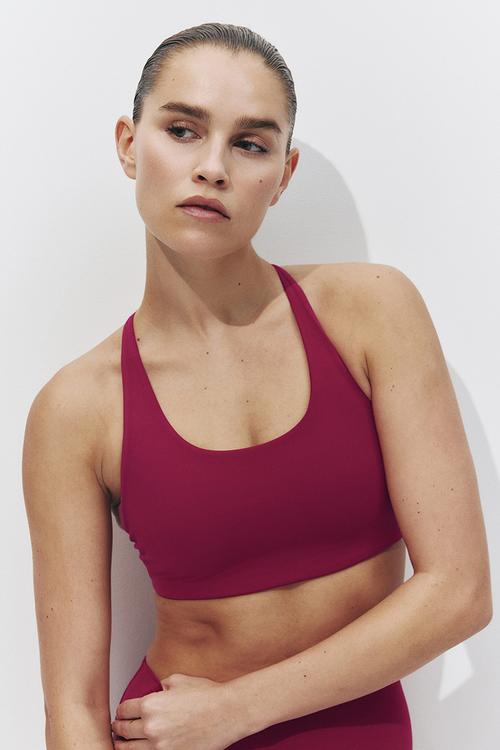 Sculptmove? medium support sports bra - dark fuchsia
