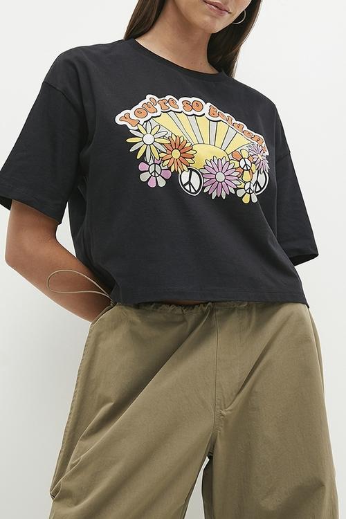 Graphic boxy top tee - black