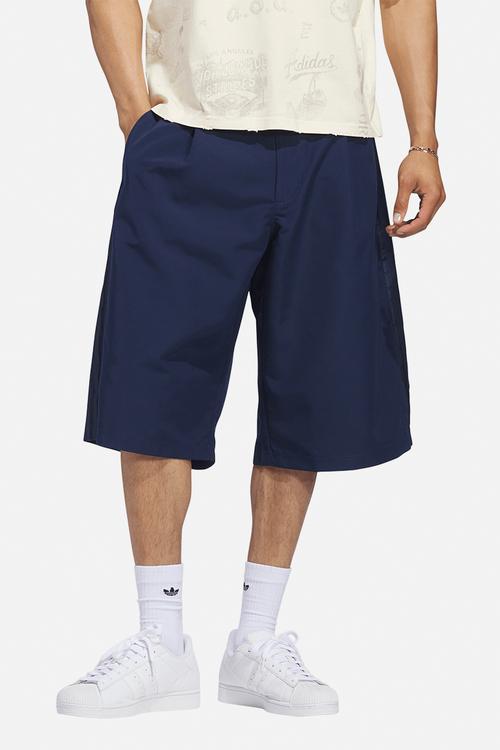 Woven short nindig