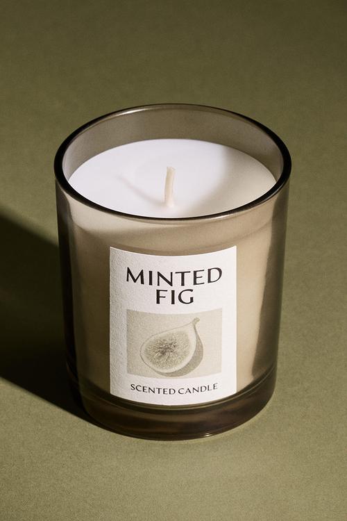 Scented candle in a glass holder - minted fig