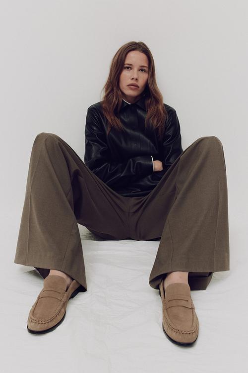 Loafers - dark beige