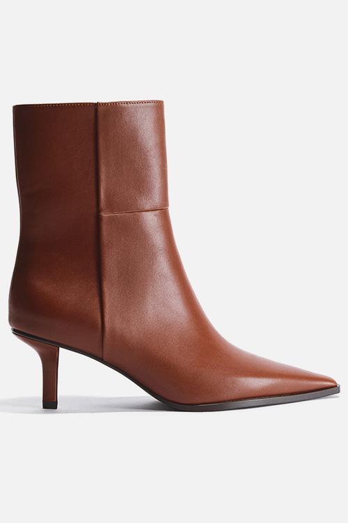 Heeled ankle boots - brown