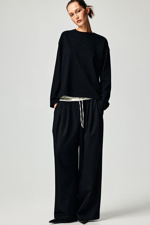Long-sleeved cotton top - black