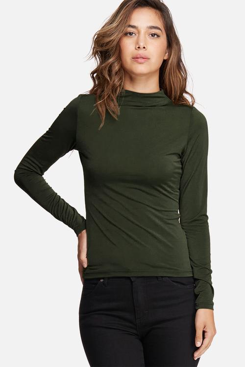Slinky polo neck