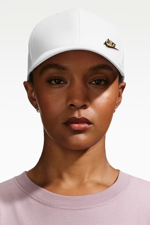 Nike Dri-Fit Clubstructured Metal Logo Cap - White/Metallic Gold