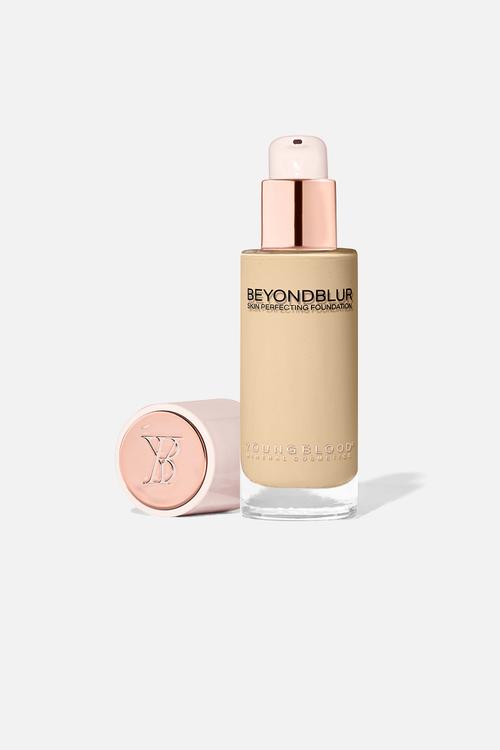 BeyondBlur™ Skin Perfecting Foundation - LW3 