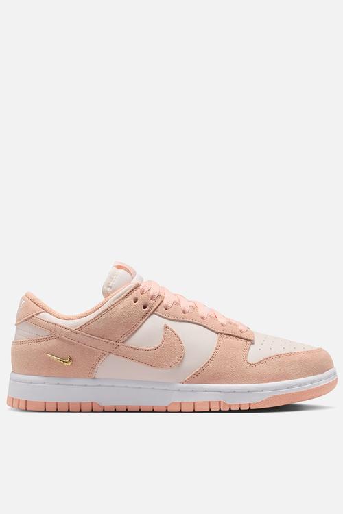 Wmns Nike Dunk Low Se 1
