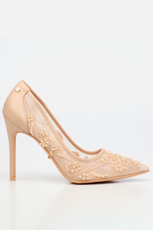 Lola 71 court - neutral