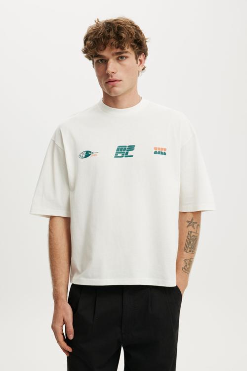 Cropped Fit Graphic T-shirt - Vintage White/Modl