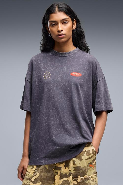 Future.Puma.Archive Washed Oversized Graphic Tee - Inky Depths