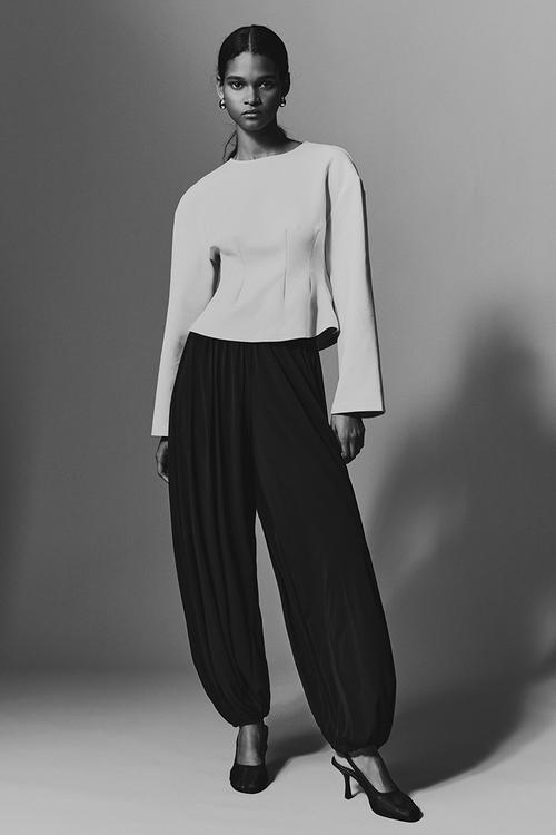 Waisted interlock top - light beige