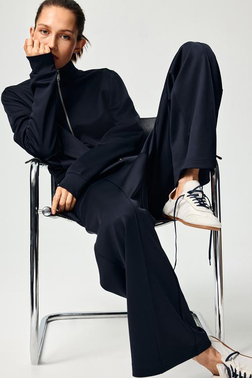 Crease-front pull-on trousers - navy blue
