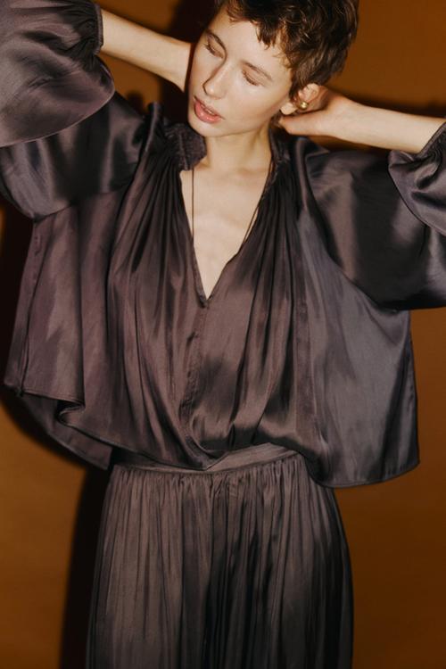 Oversized v-neck blouse - dark brown