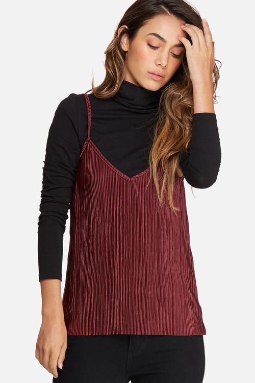Plissé v-neck cami