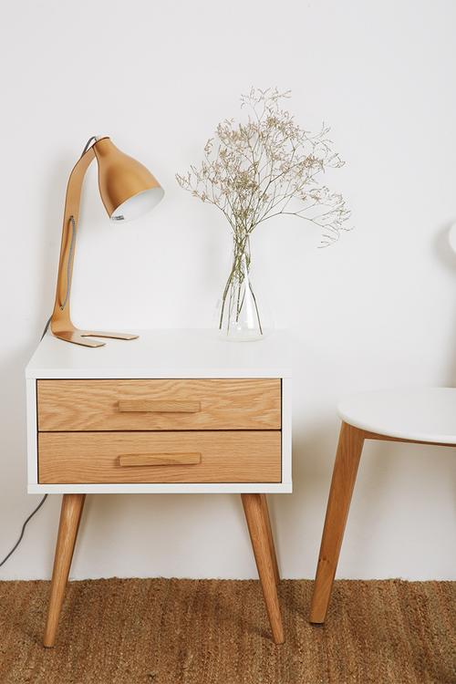 Oak pedestal