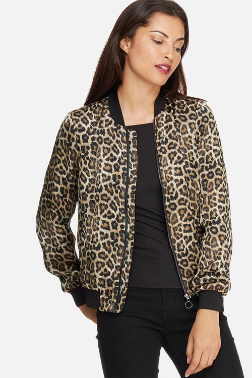 Leoana bomber