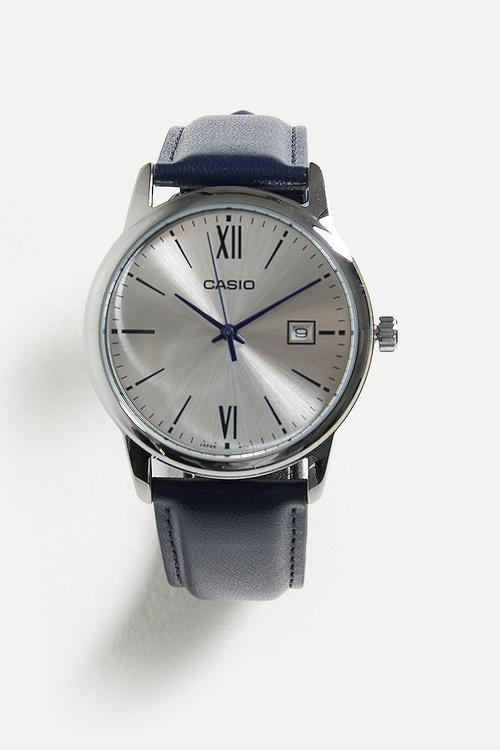 Analog Silver Dial Roman Ltr - Silver