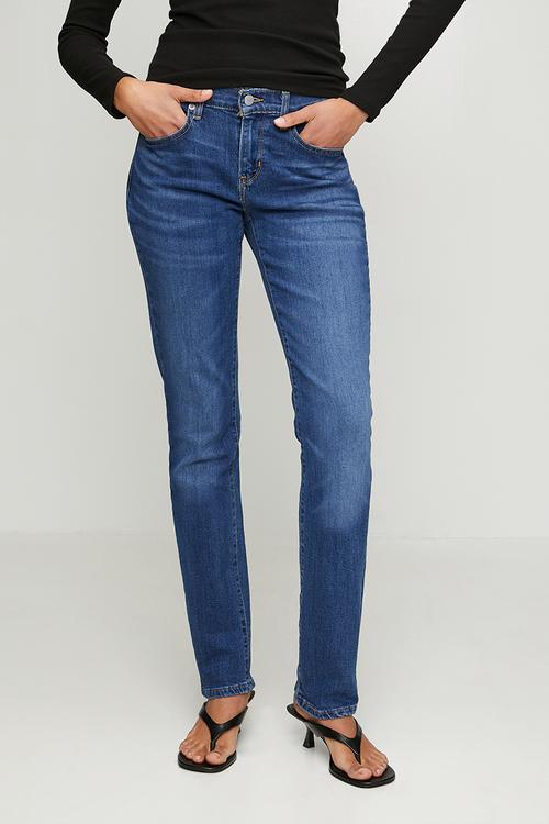 Curvy Straight Jeans - Move